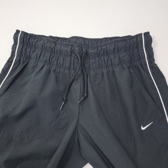Nike Womens Capri Cropped Running Pants Size Medium Black White Gym Jogging - Picture 6 of 13